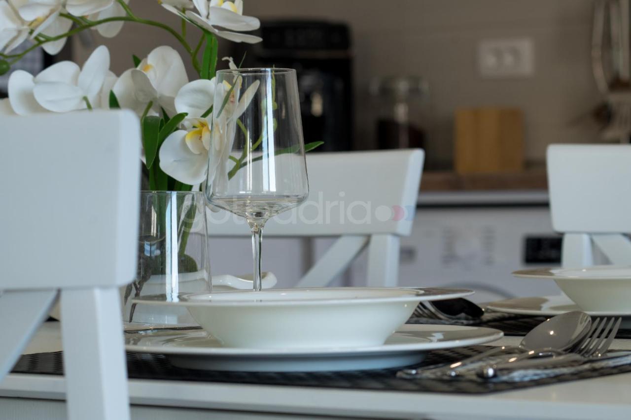 Luxury Sea View Apartment Vida Макарска Екстериор снимка