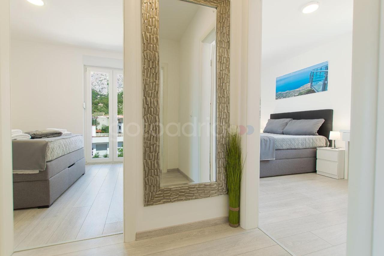 Luxury Sea View Apartment Vida Макарска Екстериор снимка