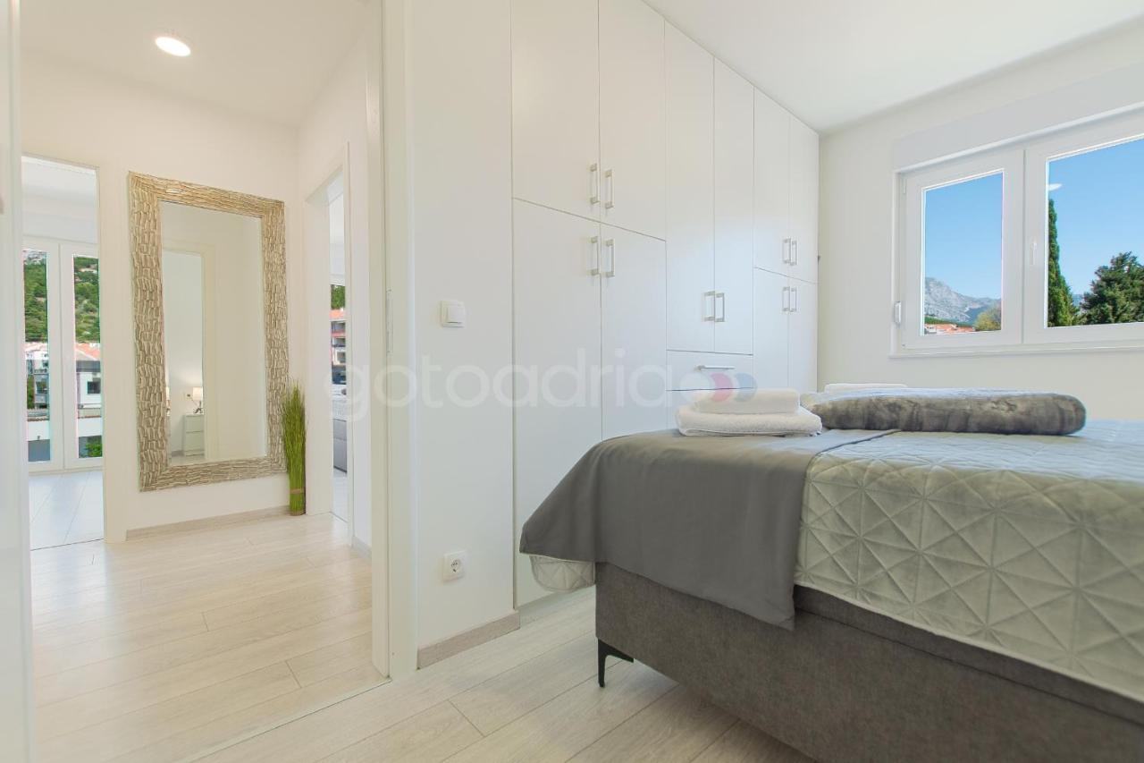Luxury Sea View Apartment Vida Макарска Екстериор снимка
